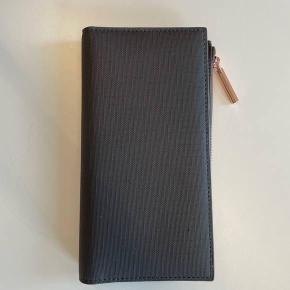 Dagne Dover Signature Tote & Slim Wallet - Picture 3 of 7